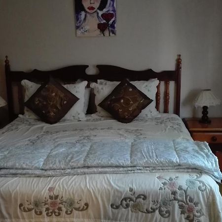 50 On Theal Apartman Parow Kültér fotó
